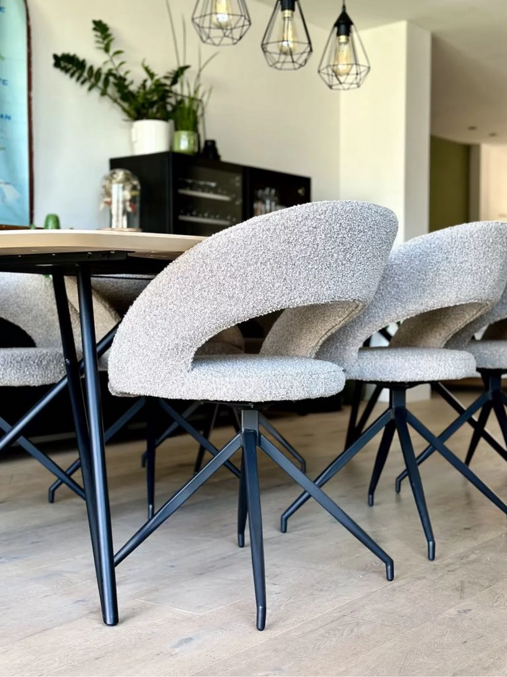 Yara eetkamerstoel bouclé toffee