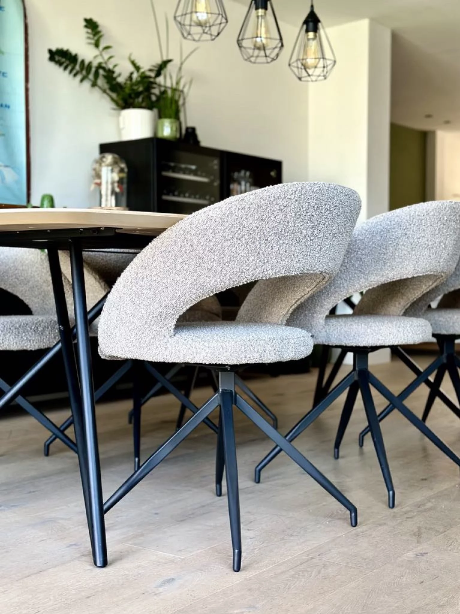 Yara eetkamerstoel bouclé toffee