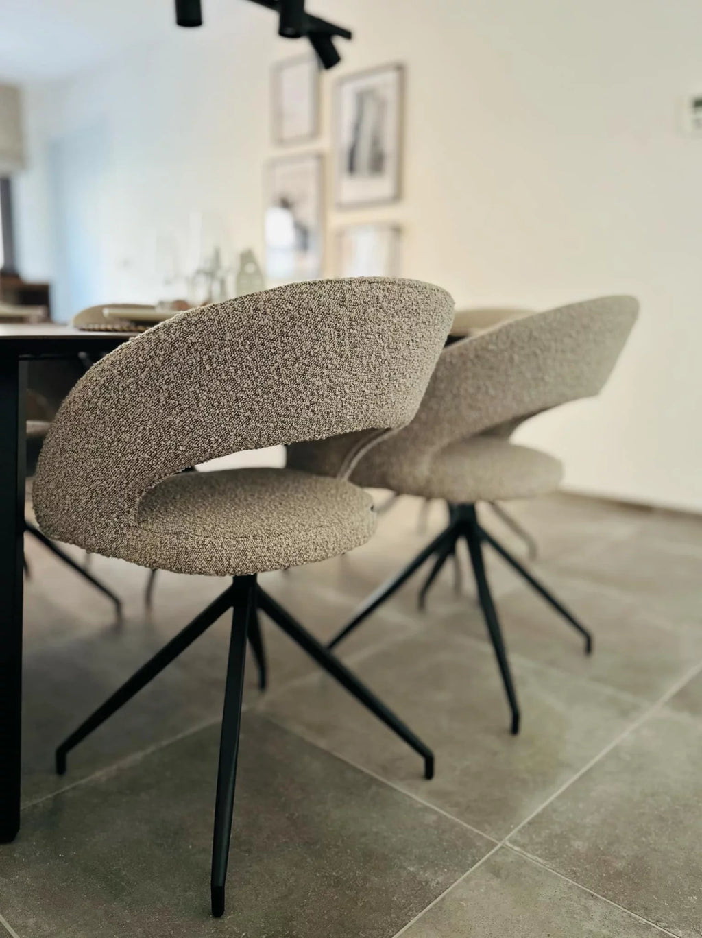 Yara eetkamerstoel bouclé toffee