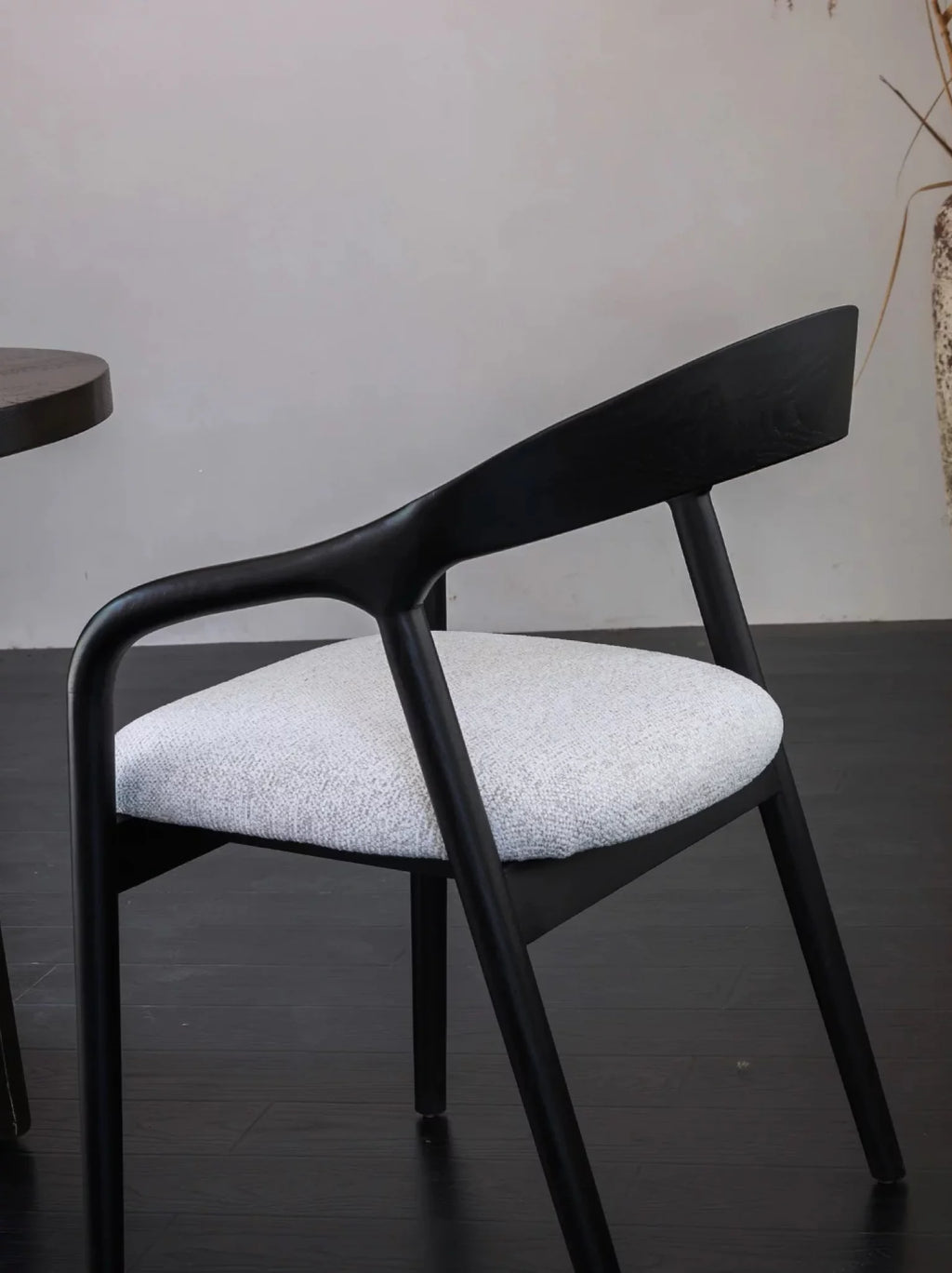 Carlo houten stoel zwart / beige