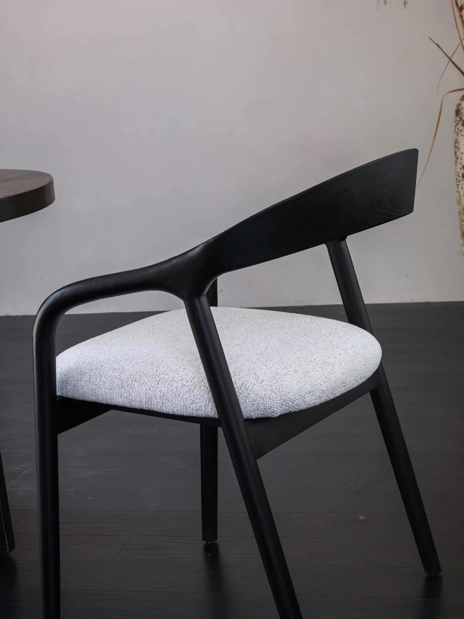 Carlo houten stoel zwart / beige