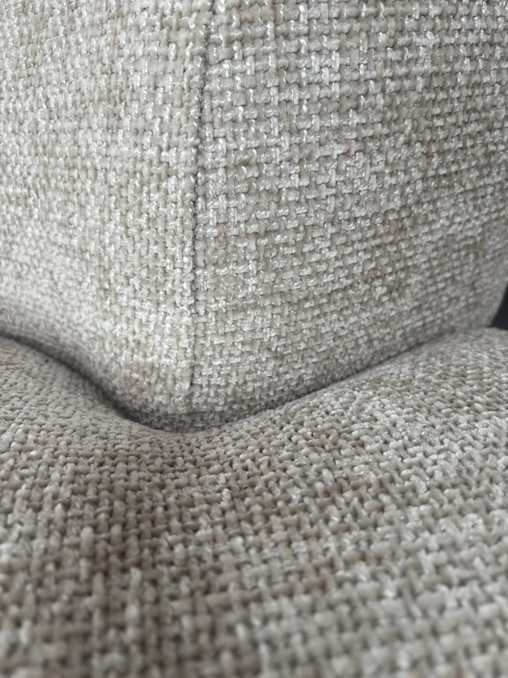 Jona accent chair champagne