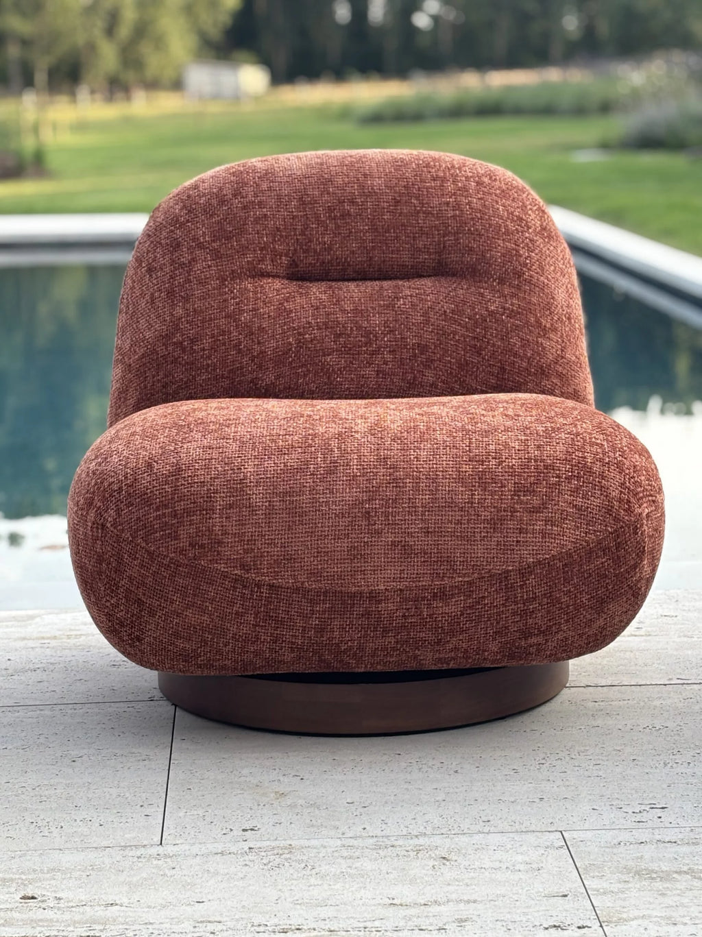 CLOUDY ACCENT CHAIR TERRA