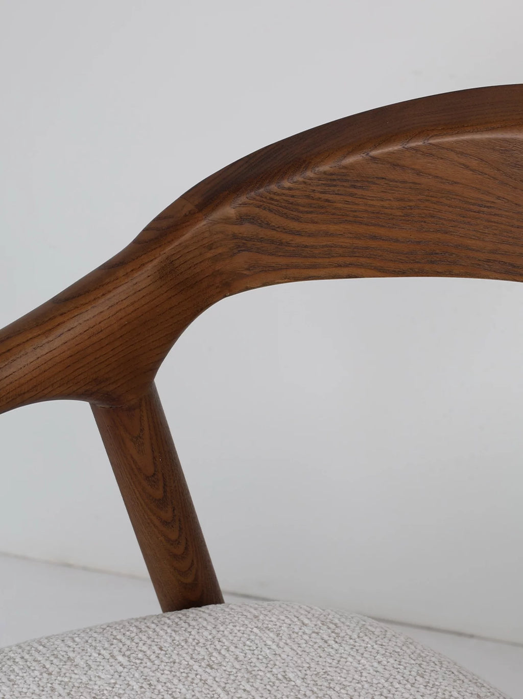 Bromo houten stoel walnoot